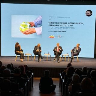 Dialogo sull'Europa tra Prodi, Zuppi, Giovannini