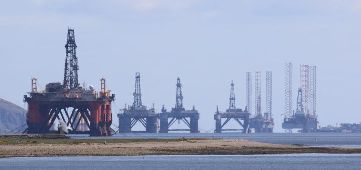 grandi fondi investono in fossili